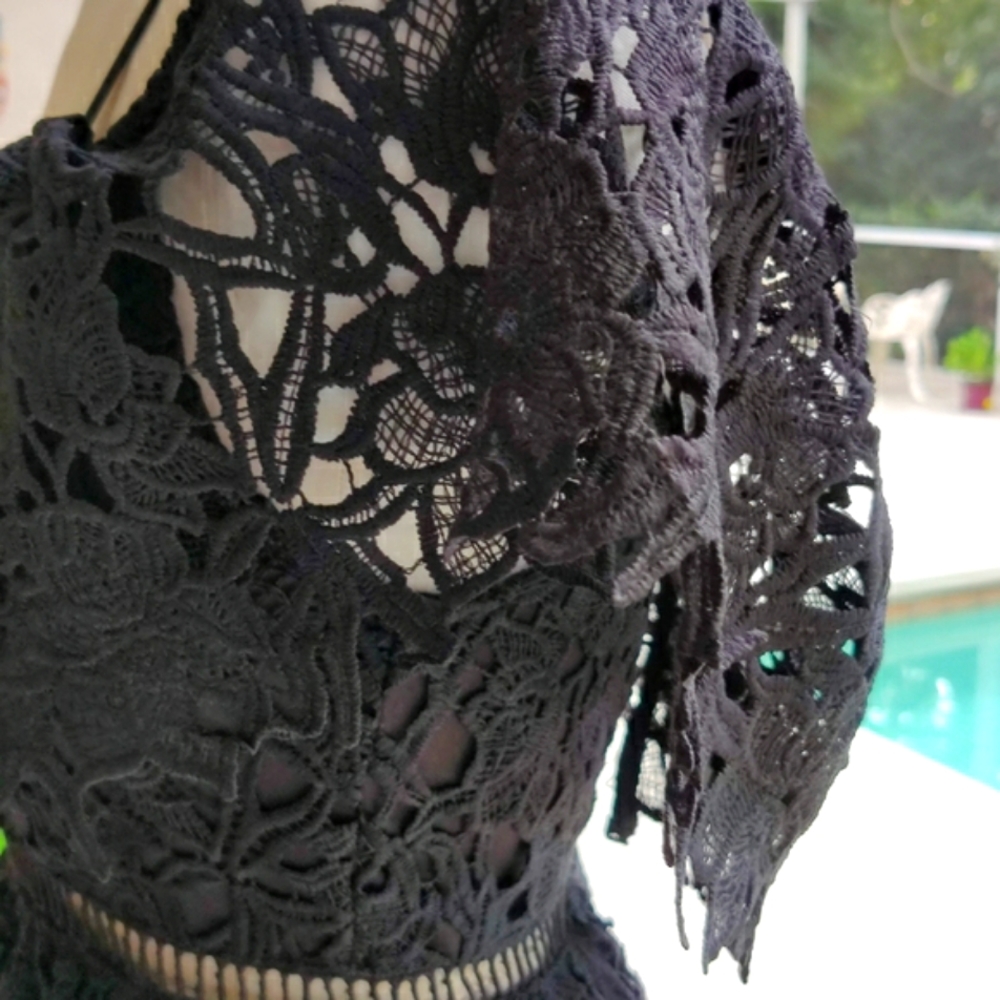 Off The Shoulder crochet midi dress - Picture 10 of 14